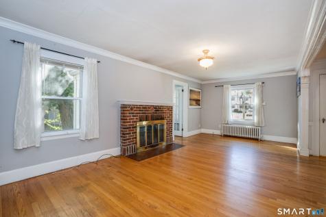 74 Arnoldale Road West Hartford CT 06119