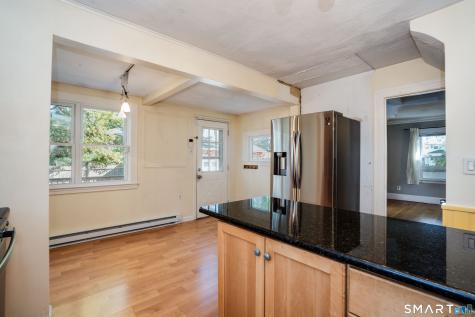 74 Arnoldale Road West Hartford CT 06119