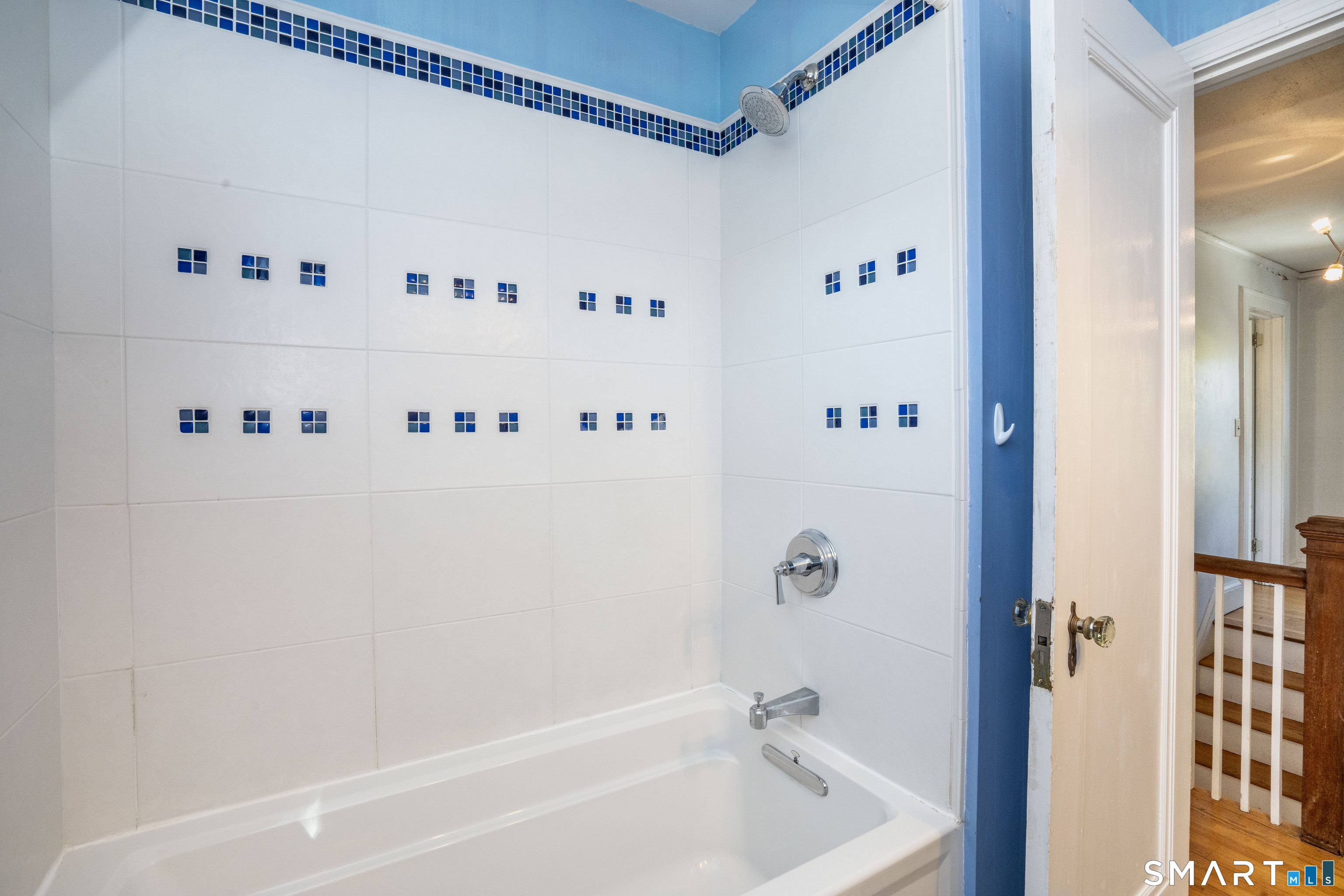 74 Arnoldale Road West Hartford CT 06119