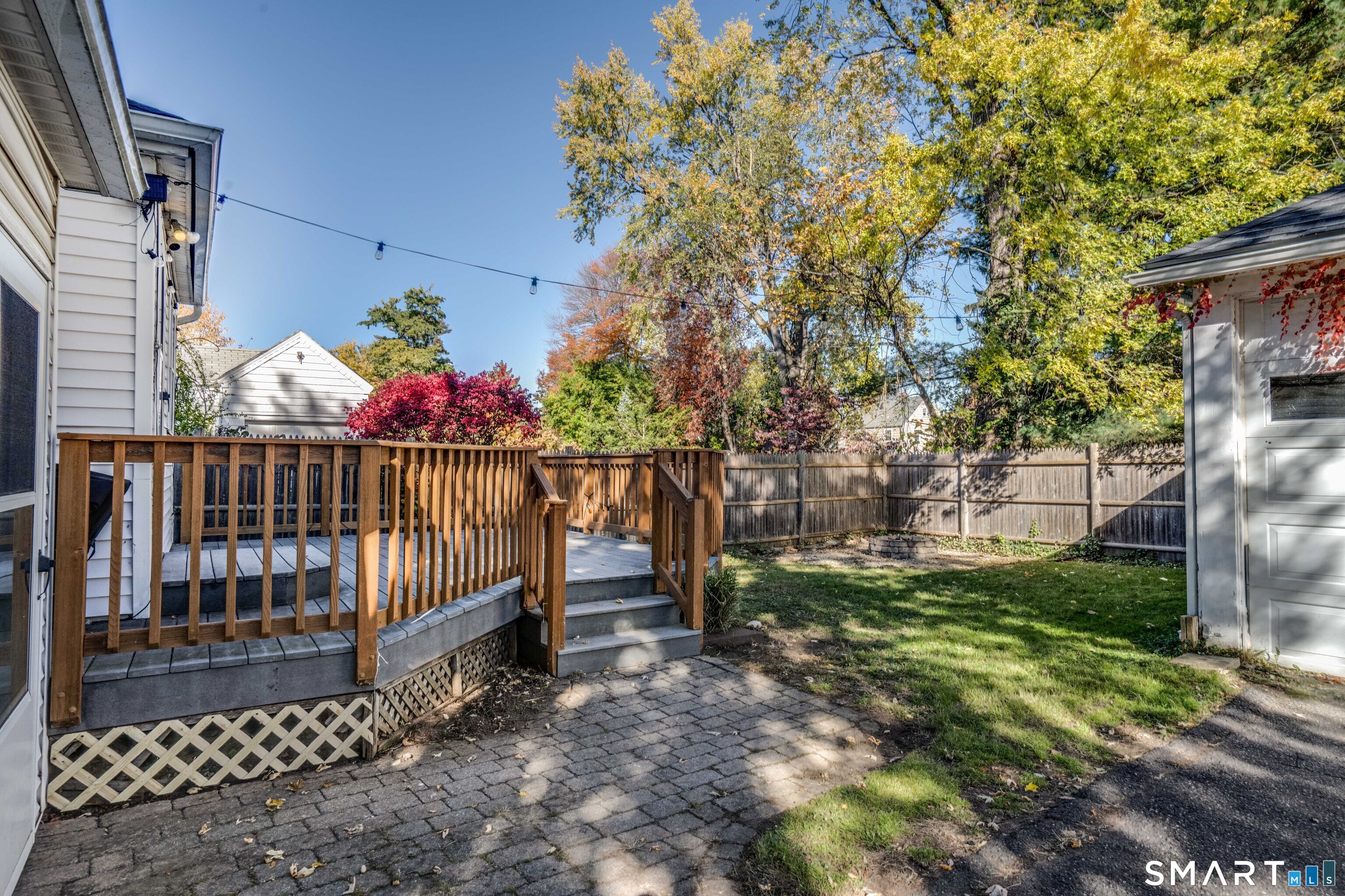 74 Arnoldale Road West Hartford CT 06119