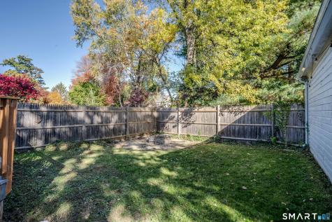 74 Arnoldale Road West Hartford CT 06119
