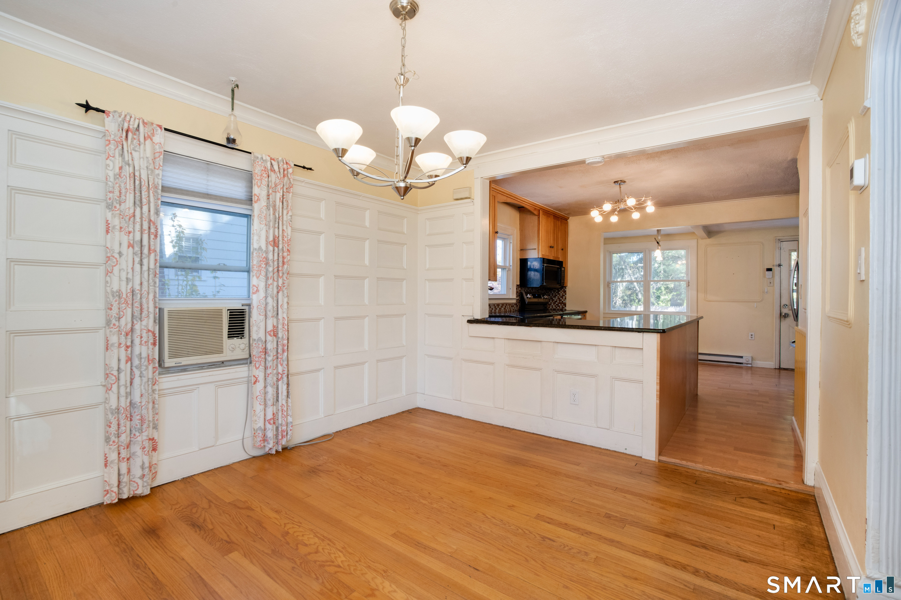 74 Arnoldale Road West Hartford CT 06119