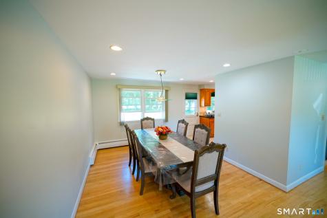 40 Orchard Street Avon CT 06001