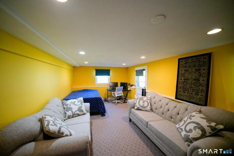 40 Orchard Street Avon CT 06001