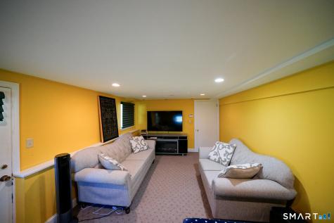 40 Orchard Street Avon CT 06001