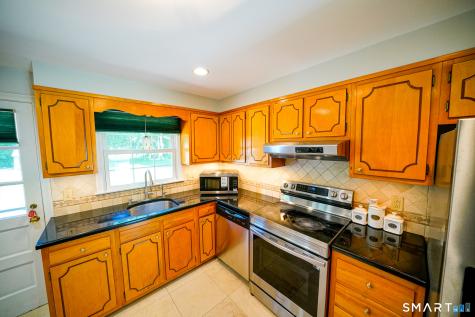 40 Orchard Street Avon CT 06001