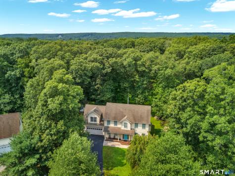 3 Arrowhead Trail Waterford CT 06385