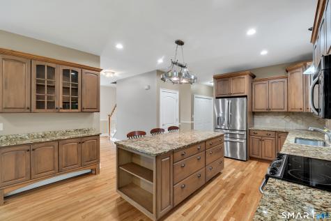 3 Arrowhead Trail Waterford CT 06385
