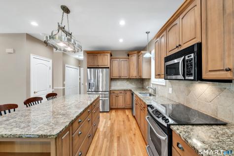 3 Arrowhead Trail Waterford CT 06385