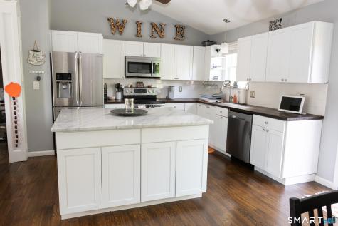 50 Wood Terrace East Haven CT 06513