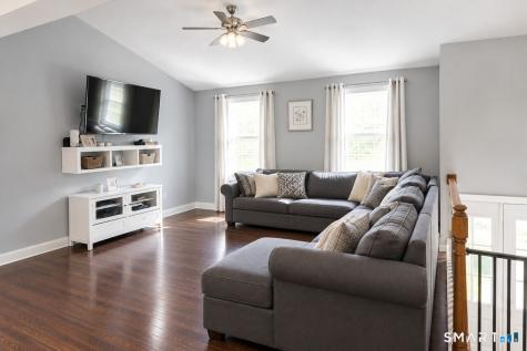 50 Wood Terrace East Haven CT 06513