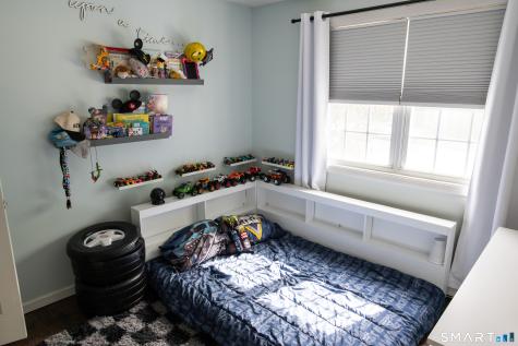 50 Wood Terrace East Haven CT 06513