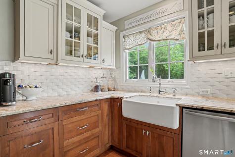 10 Snug Harbor Drive Danbury CT 06811