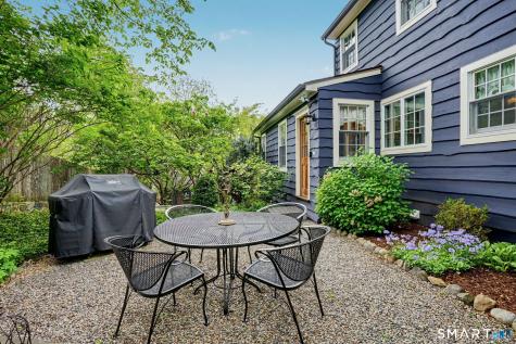 10 Snug Harbor Drive Danbury CT 06811
