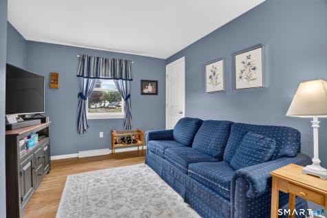 10 Roosevelt Boulevard Enfield CT 06082