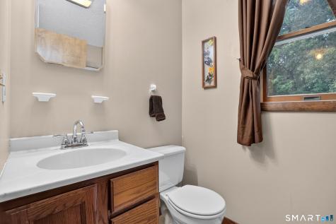 10 Roosevelt Boulevard Enfield CT 06082