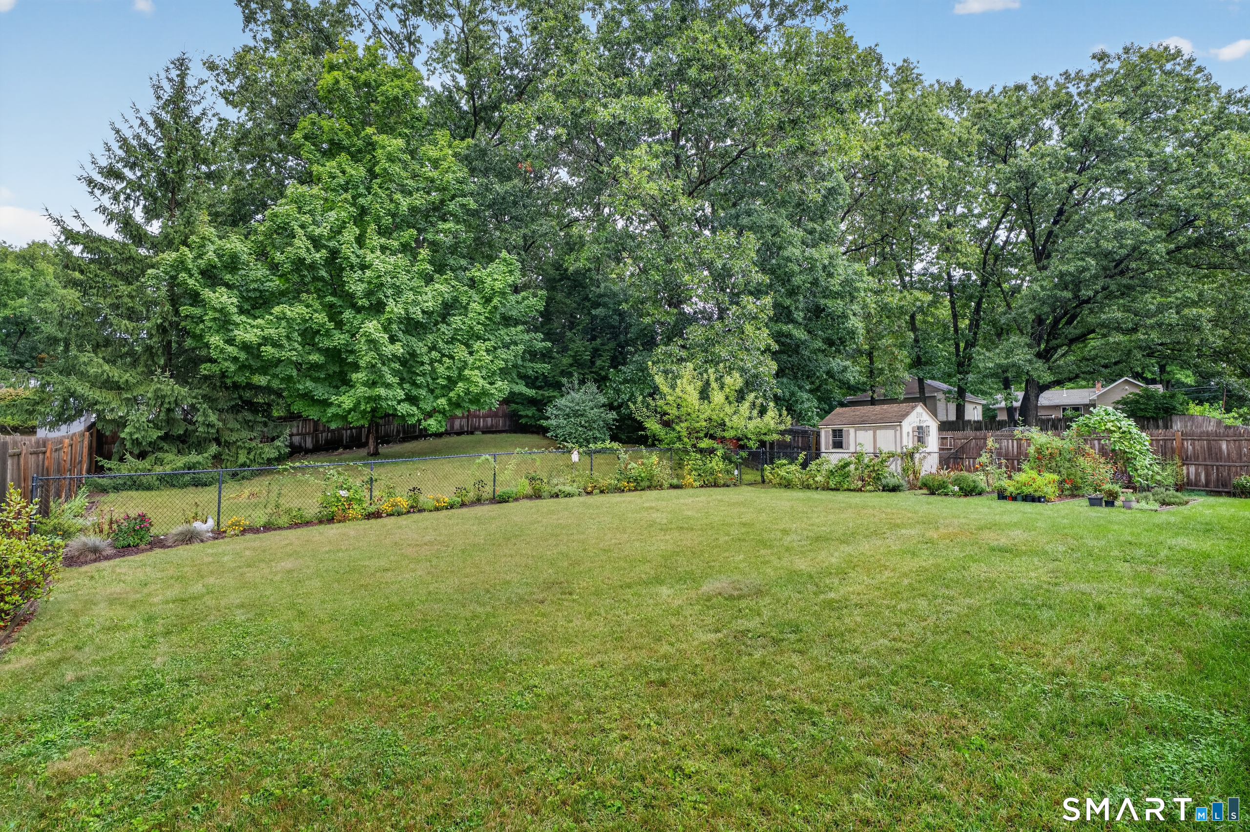 10 Roosevelt Boulevard Enfield CT 06082