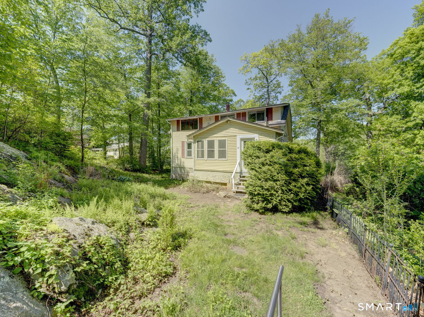 18 Brook Trail East Hampton CT 06424