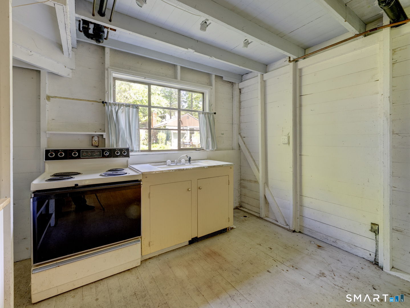 18 Brook Trail East Hampton CT 06424