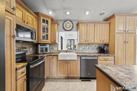 245 Reeds Gap Road North Branford CT 06472