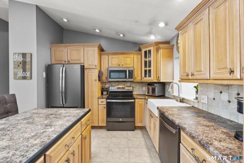 245 Reeds Gap Road North Branford CT 06472