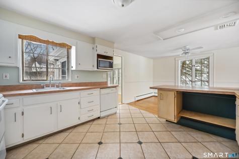 42 Carroll Road Hamden CT 06517