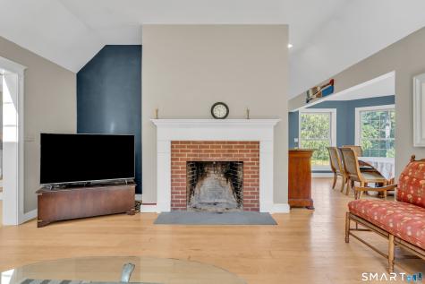23 Cow Hill Road Killingworth CT 06419