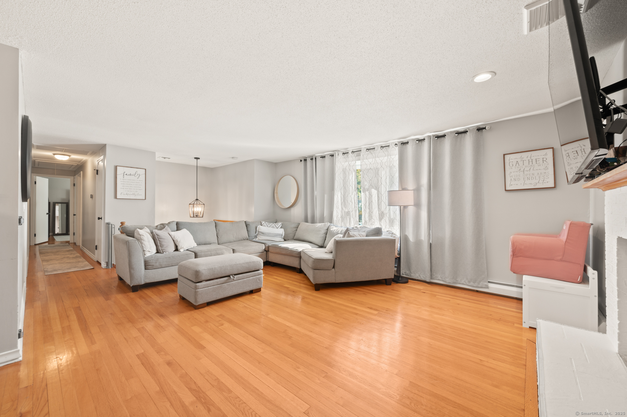 211 Fairlane Drive Wethersfield CT 06109