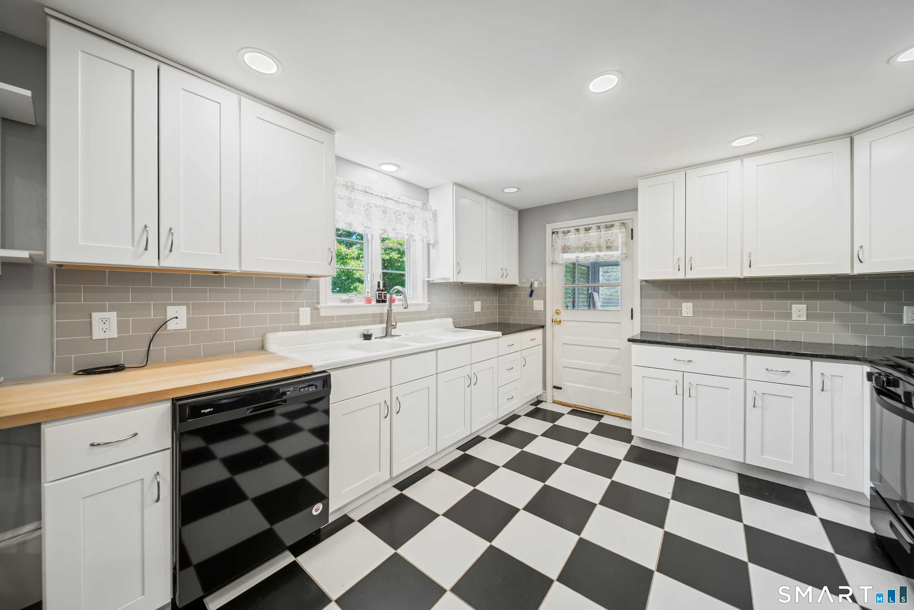 194 Cedar Street Wethersfield CT 06109