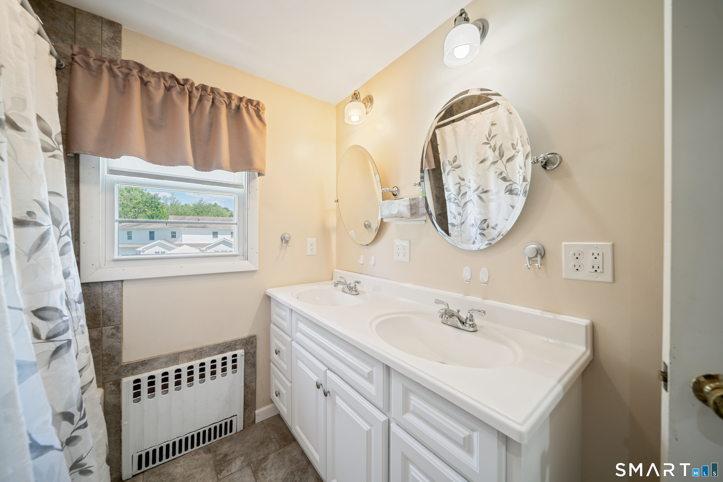 194 Cedar Street Wethersfield CT 06109