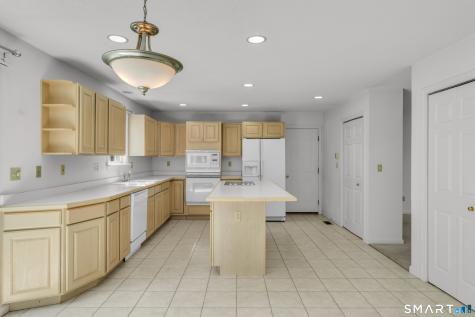 49 Melissa Drive North Haven CT 06473