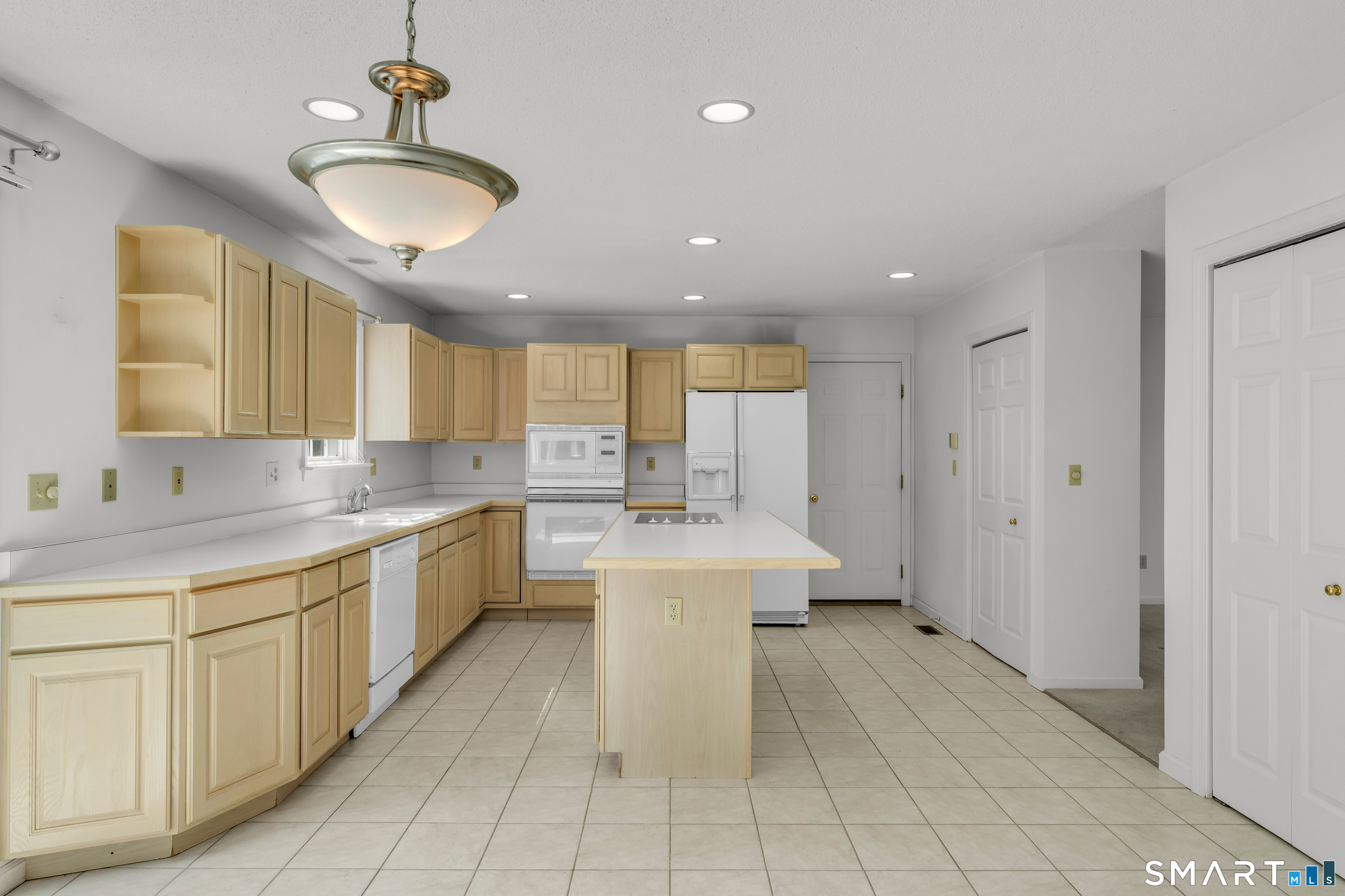 49 Melissa Drive North Haven CT 06473