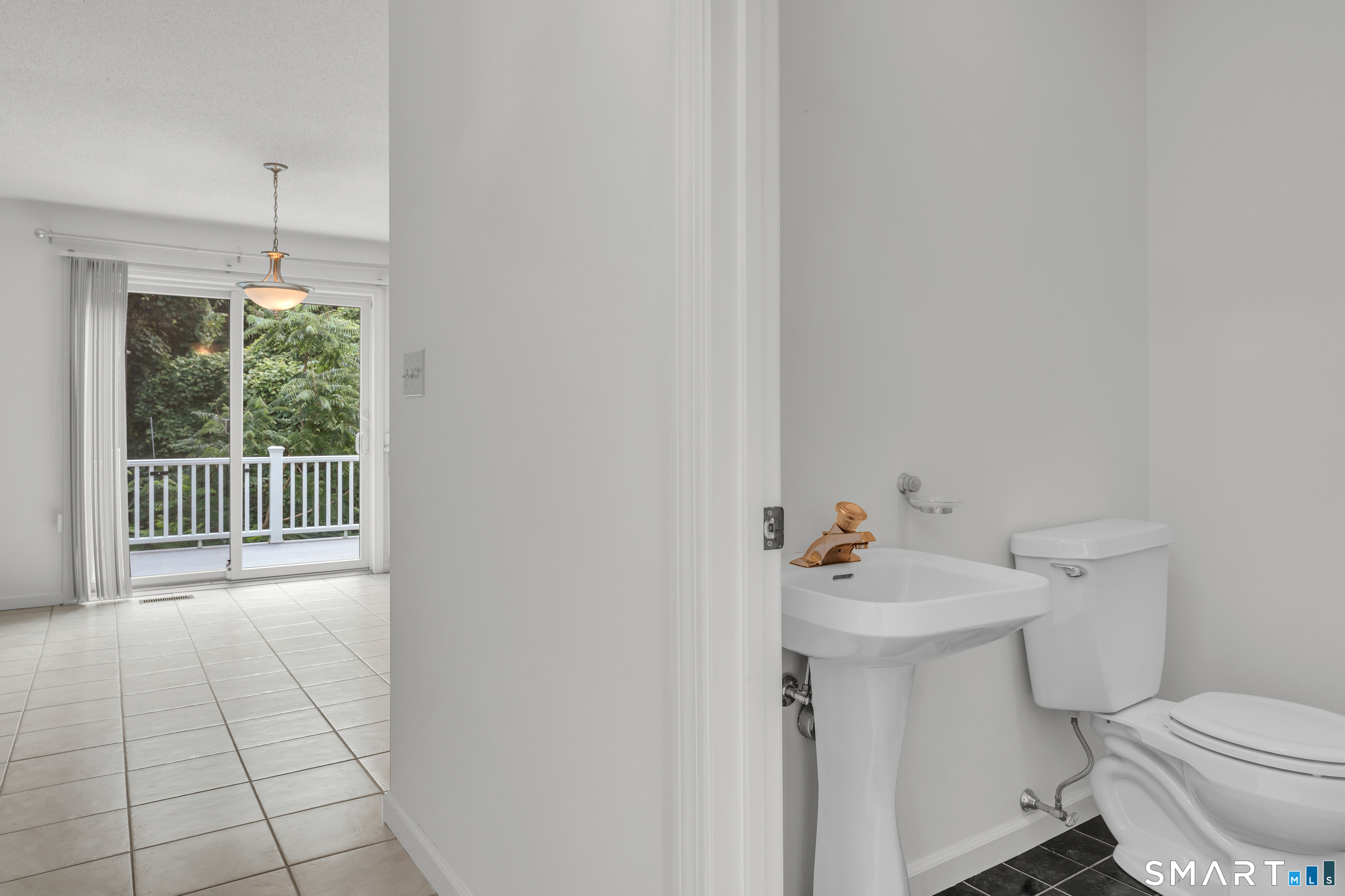 49 Melissa Drive North Haven CT 06473