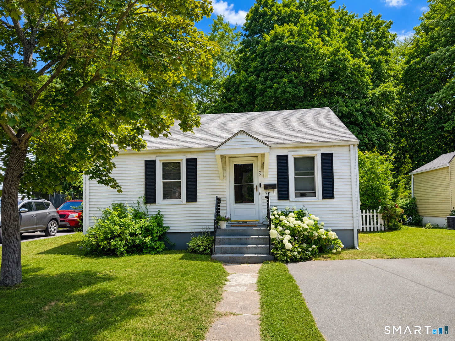 43 Essex Street Manchester CT 06040