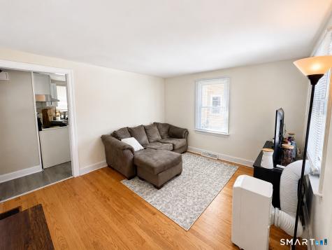 43 Essex Street Manchester CT 06040