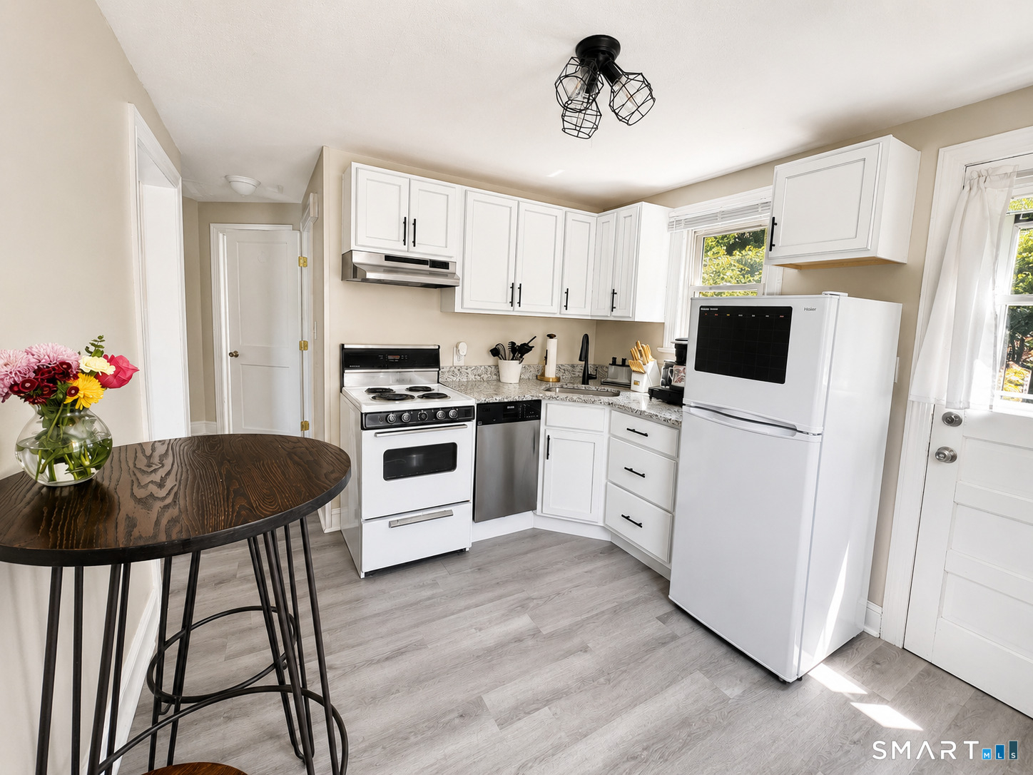 43 Essex Street Manchester CT 06040