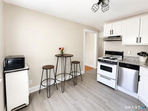 43 Essex Street Manchester CT 06040