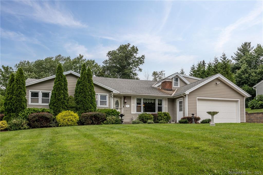 12 Old Farm Road New Fairfield CT 06812