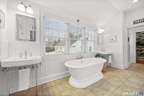 164 Wakeman Road Fairfield CT 06824