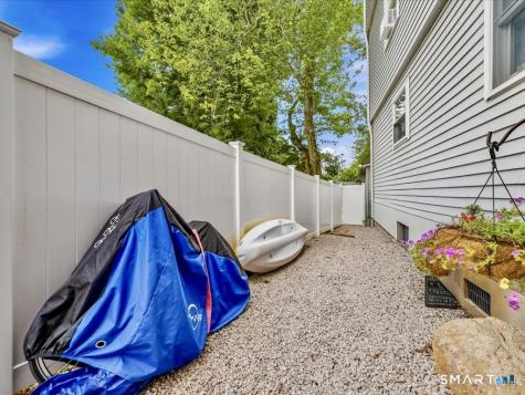 118-B Limewood Avenue Branford CT 06405