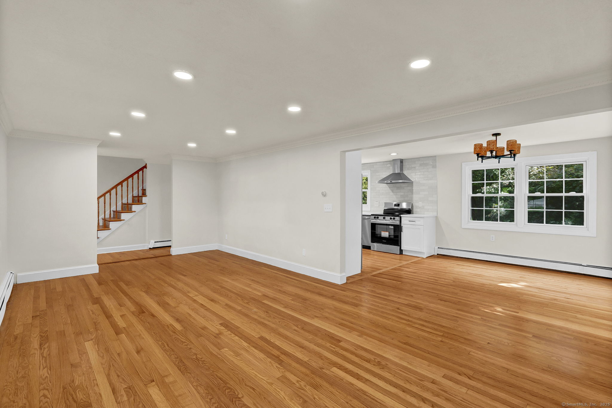 28 Sunnyfield Drive Windsor CT 06095