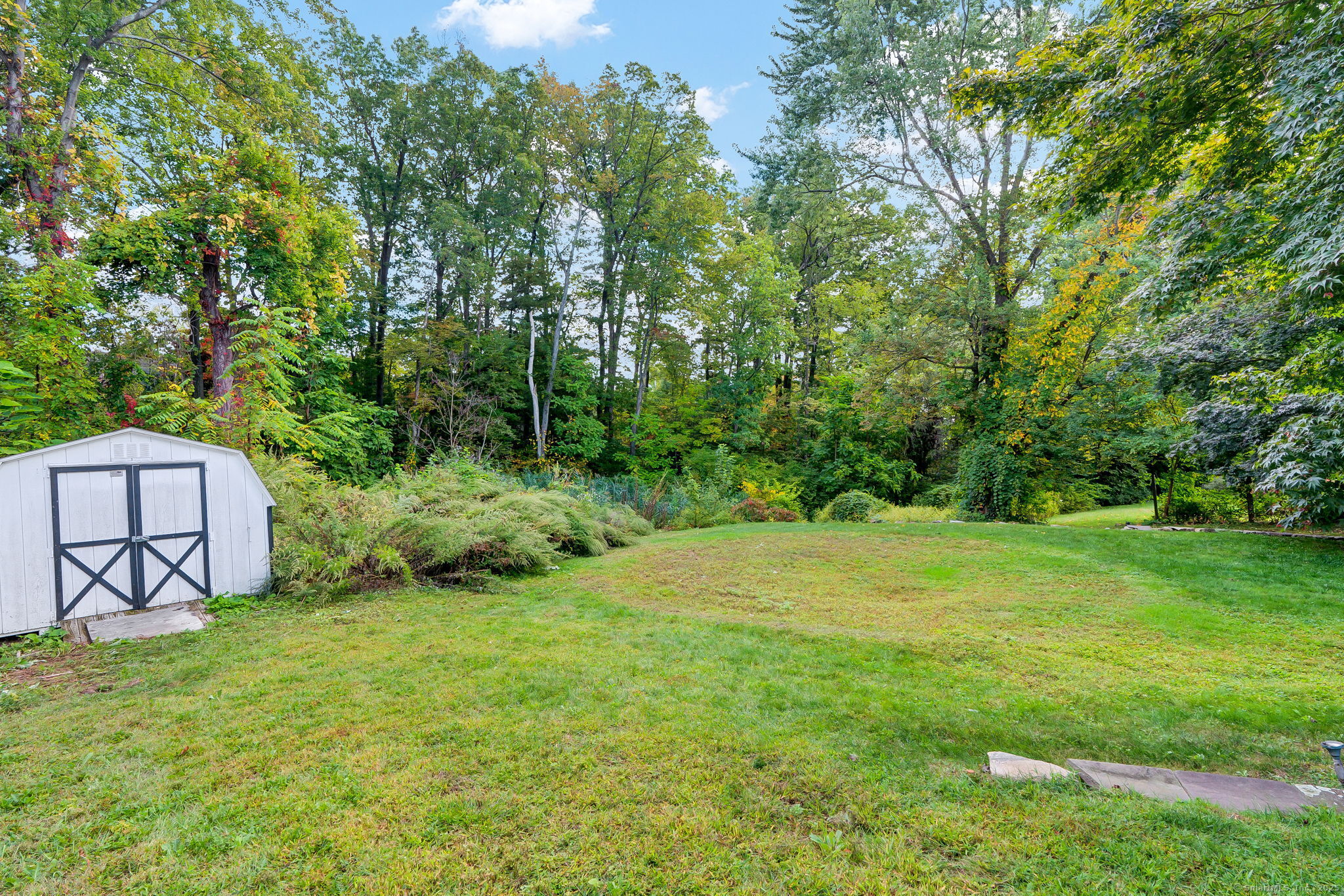 28 Sunnyfield Drive Windsor CT 06095