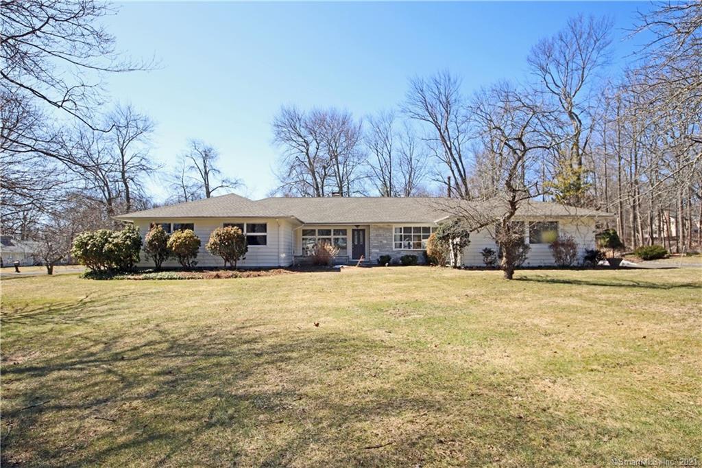 27 Lindencrest Drive Danbury CT 06811