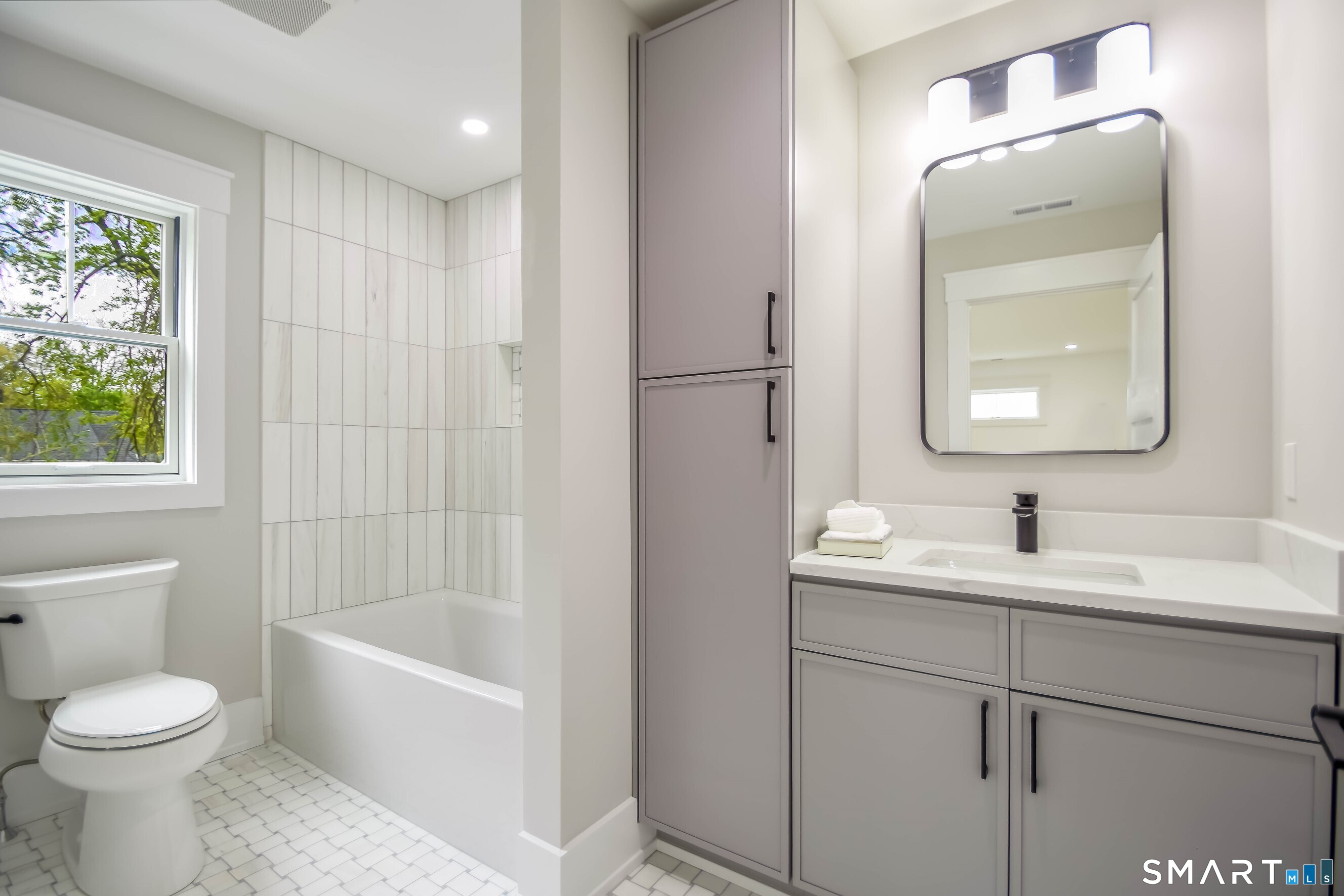 57 Beaumont Place Fairfield CT 06824