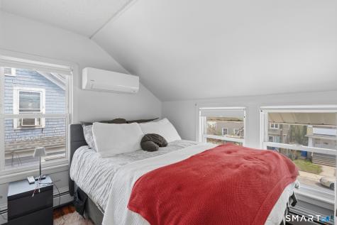37 Clifton Avenue Waterbury CT 06702