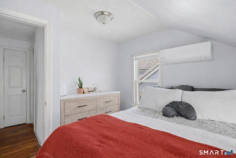 37 Clifton Avenue Waterbury CT 06702
