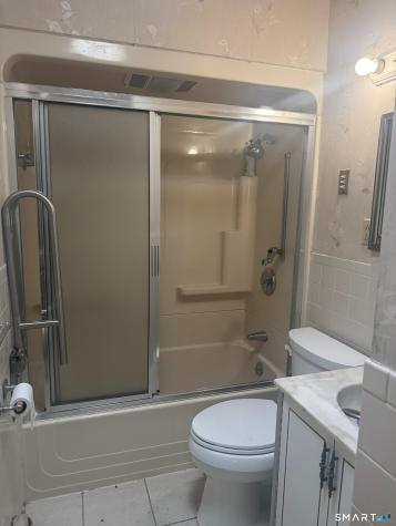 225 Winnepoge Drive Fairfield CT 06825