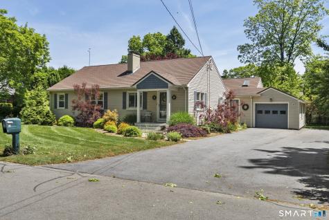 86 Fenwood Drive Old Saybrook CT 06475