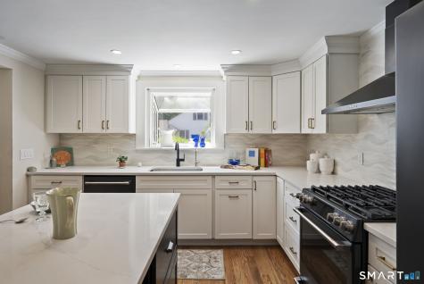86 Fenwood Drive Old Saybrook CT 06475