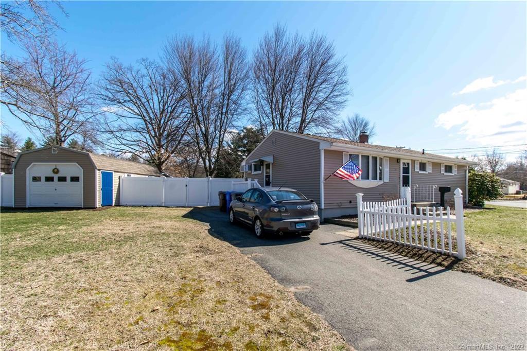 27 Magnolia Drive Enfield CT 06082